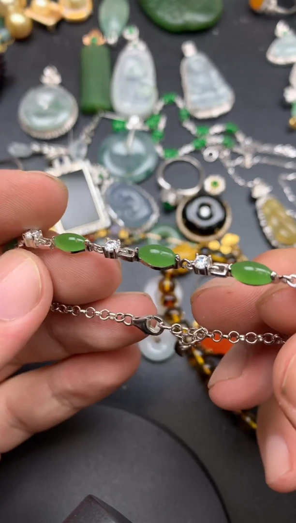 颈饰未镶嵌和田玉殇无心商品不退不换