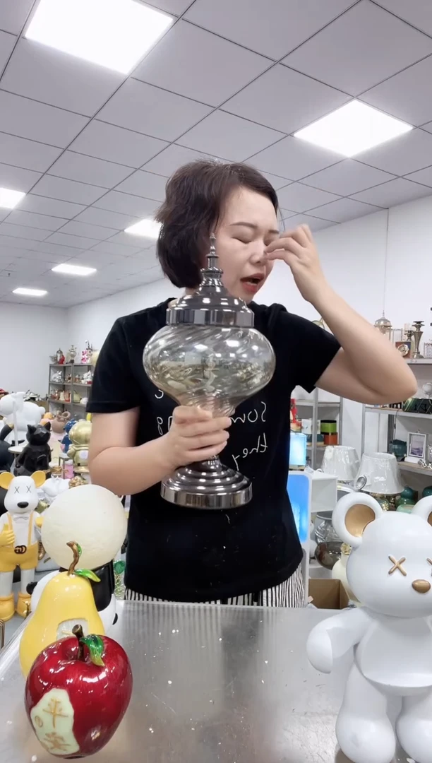 悦美珍珠黑扭纹摆件
