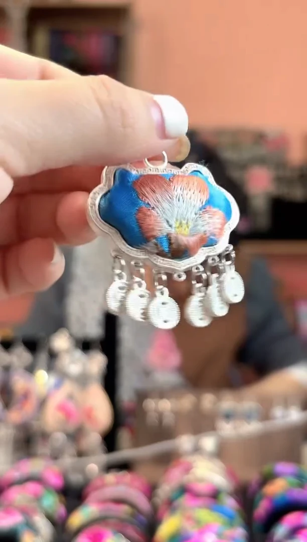 织绣艺枝独绣手工饰品24