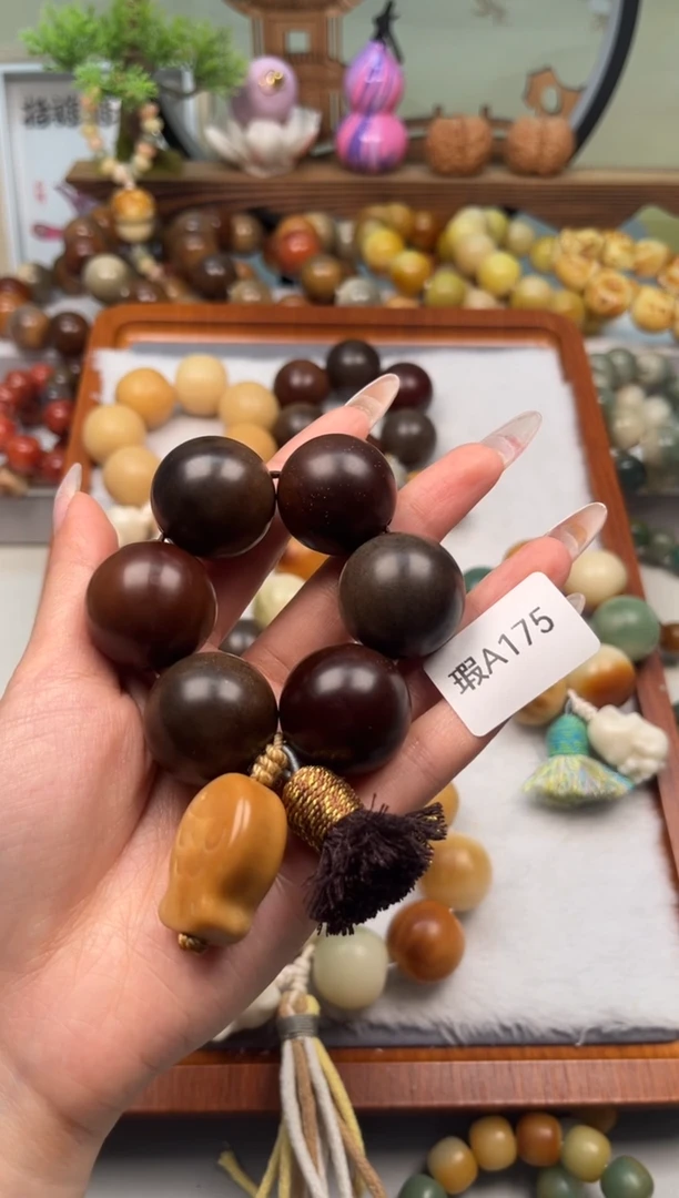 【闪购商品】菩提根/象牙果手串瑕A175手捻24mm一串