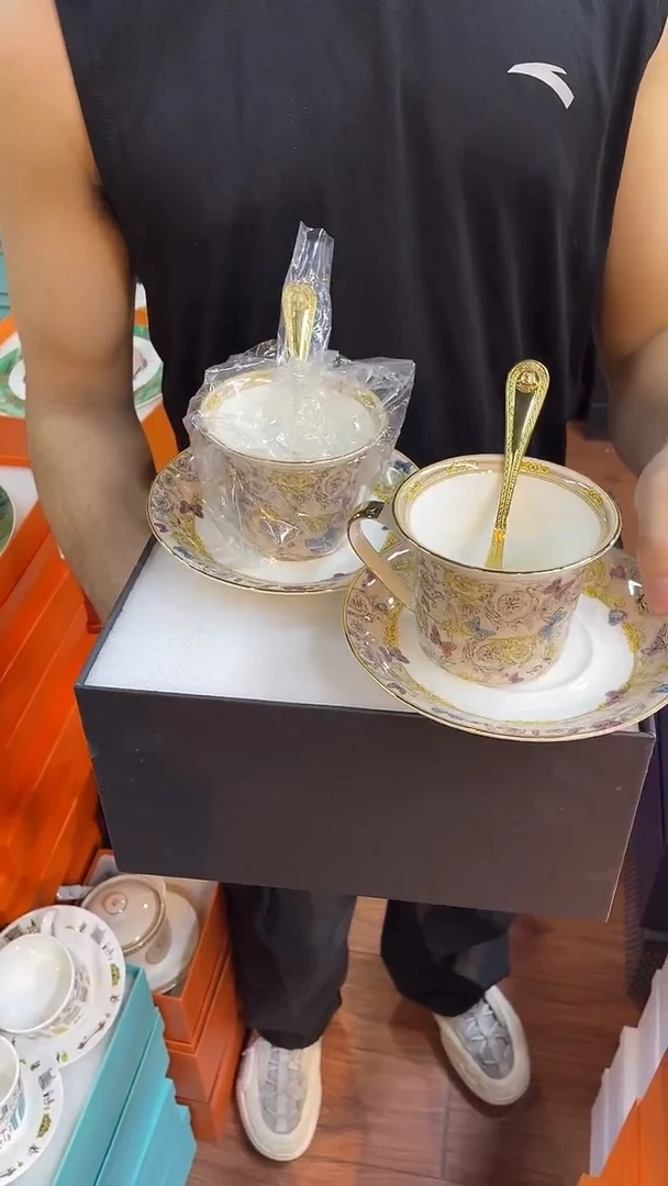 杯鸿辉家品牌瓷器，京东包邮！