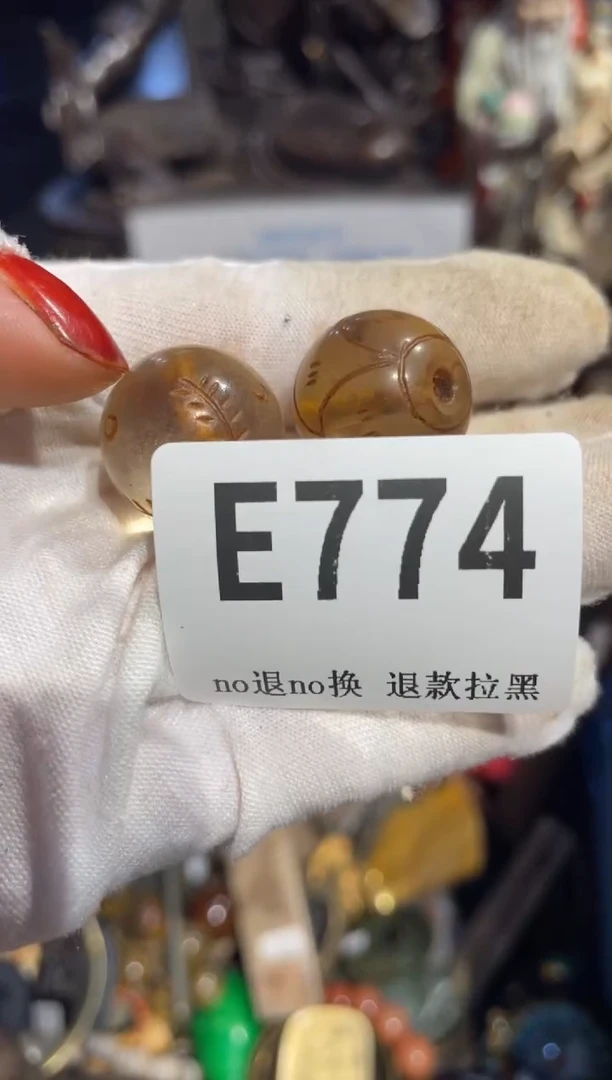 瓷片天*堂表姐直播所见所得