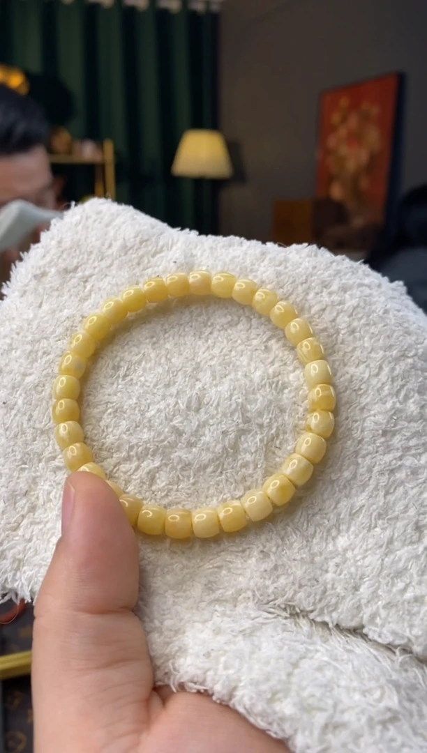 【闪购商品】蜜蜡手串未镶嵌6.5mm直切微瑕