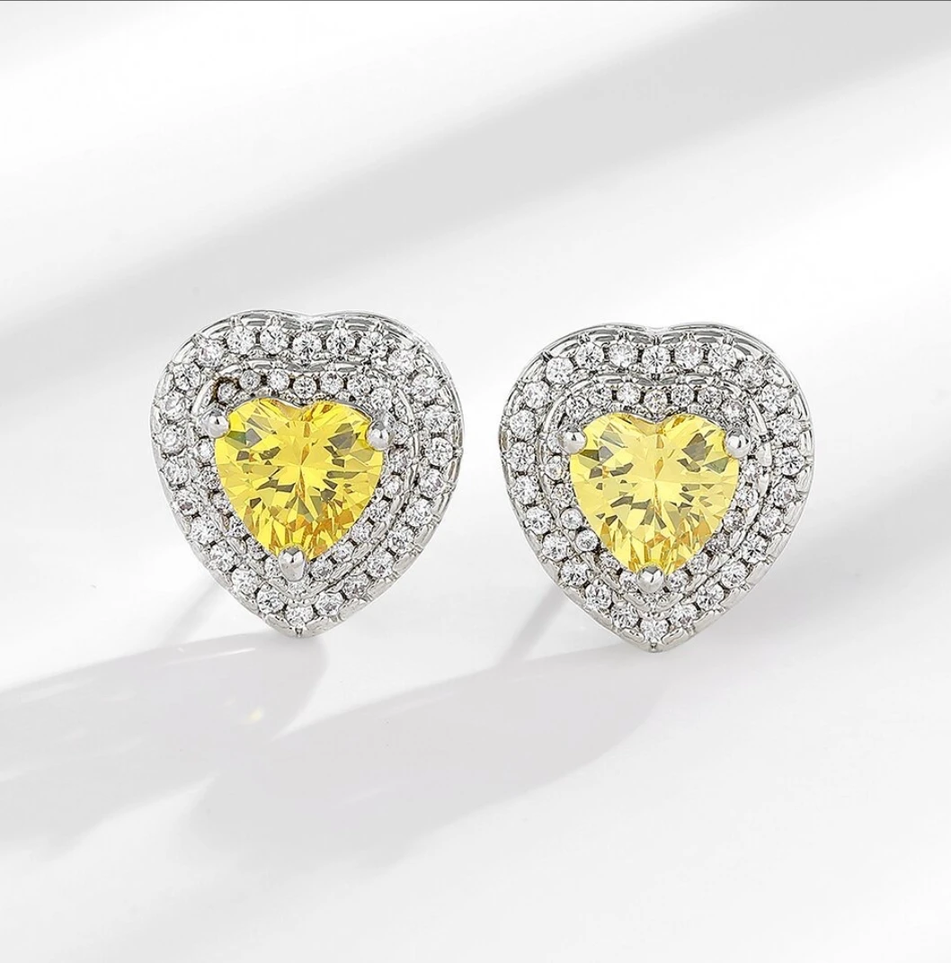 黄钻耳钉