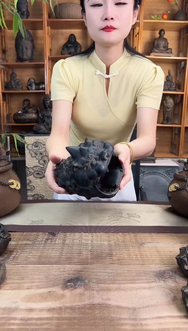 陶土云吞天下桌面摆件