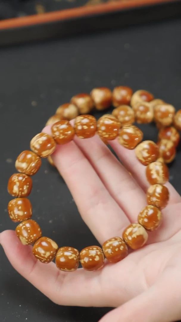 紫金鼠手串花皮油核老型12+