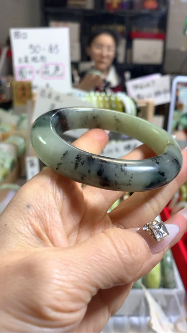 未镶嵌岫玉手镯16大小腰 58+
