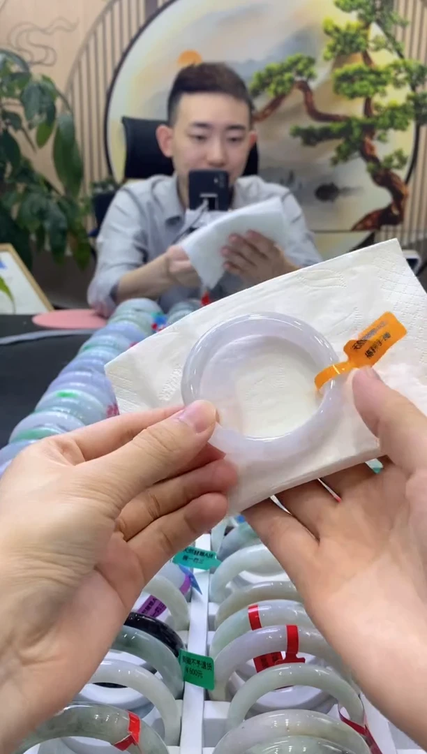 翡翠手镯未镶嵌000000000000000006815
