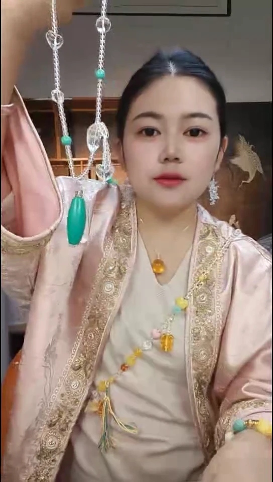 无非金属卡西百露穿搭饰品