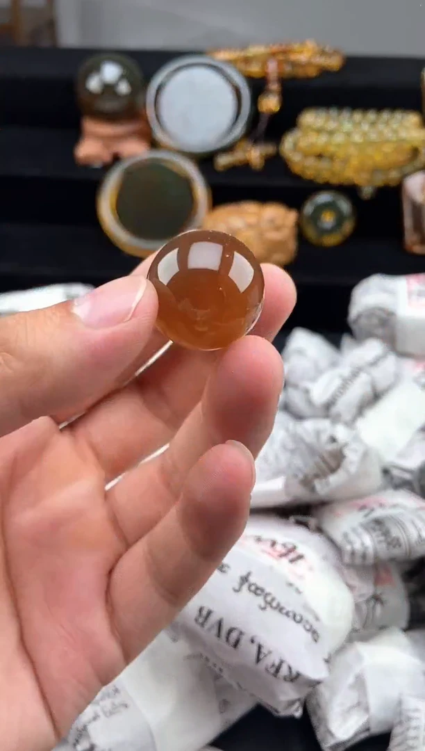 未镶嵌颈饰琥珀金棕珀单珠
