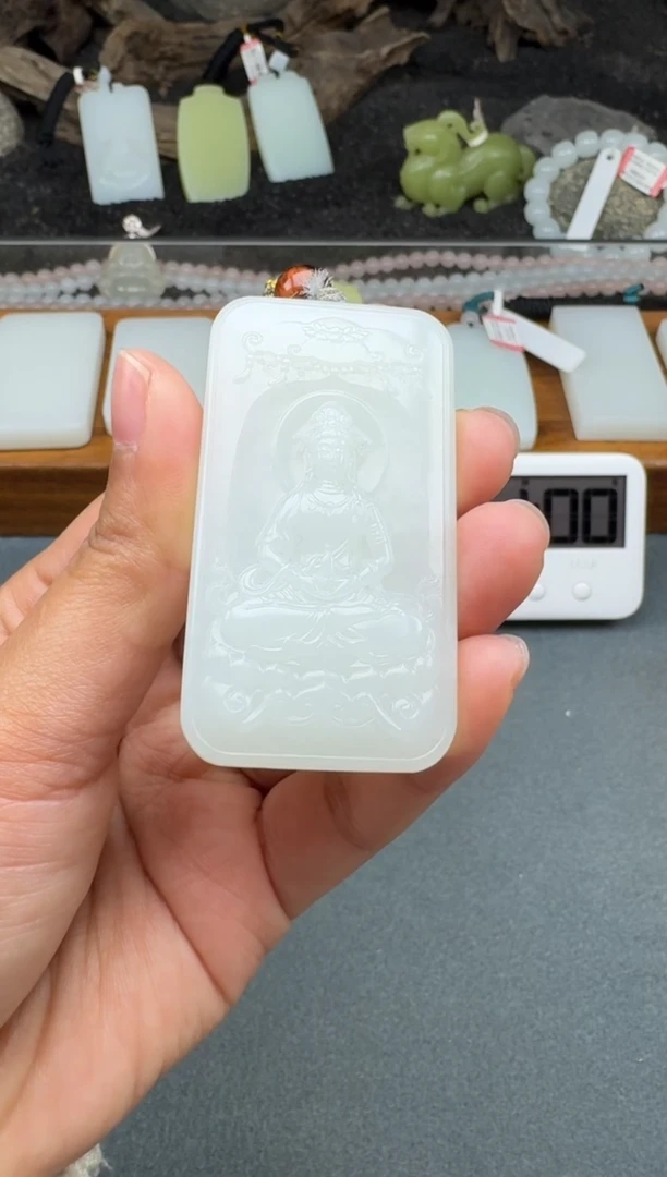 颈饰未镶嵌和田玉1