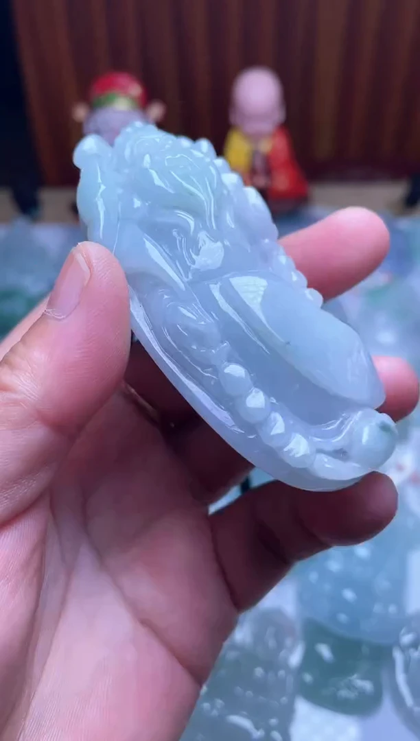 颈饰未镶嵌翡翠1