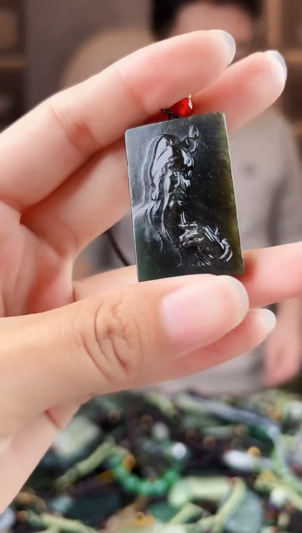 未镶嵌和田玉挂件拍一发一，多样性发货