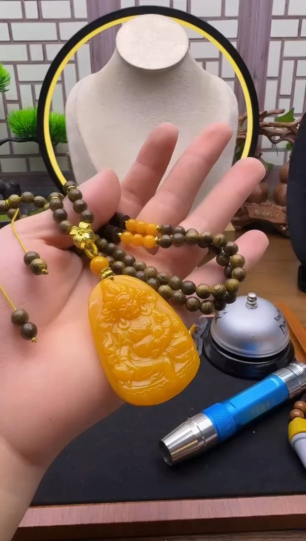 颈饰14K金镶嵌翡翠L06