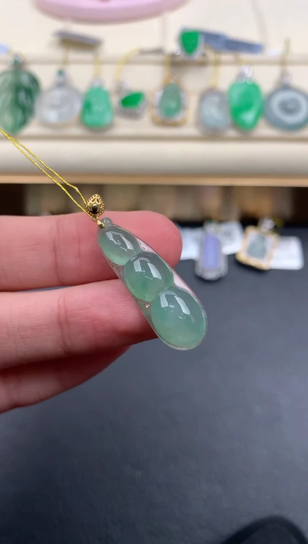 【闪购商品】翡翠颈饰18K金镶嵌A807