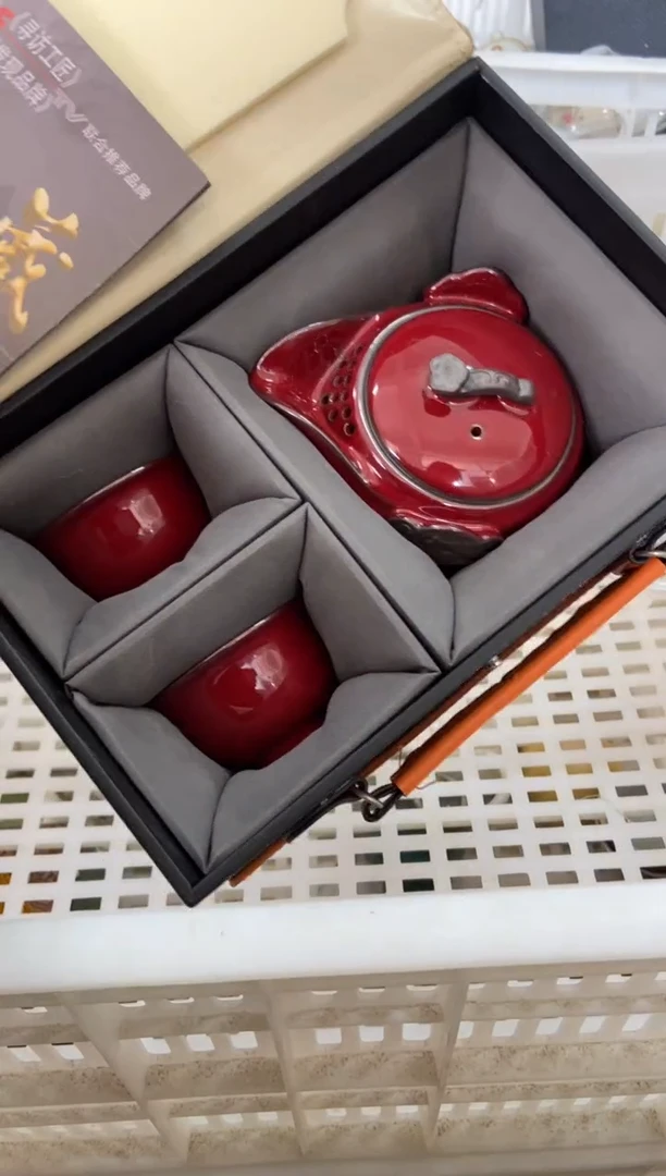 杯子瓷壶里面有小磕碰的介意勿拍