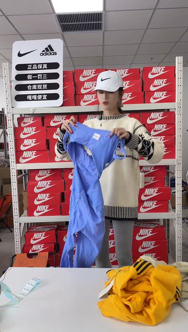 编码 586闪购尺码xl  Nike/耐克卫衣卫裤以直播间过款为主