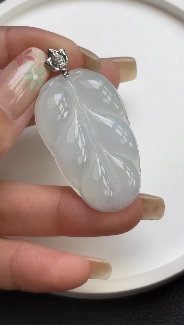 颈饰18K金镶嵌翡翠YM1059-15 叶子