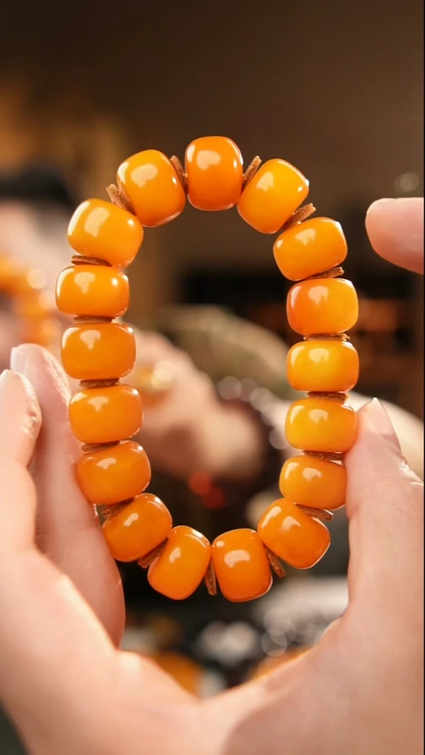 琥珀颈饰未镶嵌16+蜜蜡手串