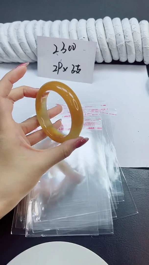 未镶嵌手镯石英质玉38/58