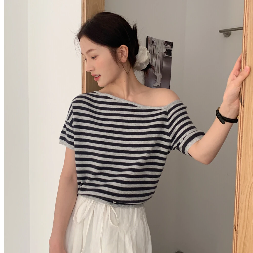 夏季新款短袖斜肩条纹修身显瘦弹力百搭休闲设计感冰丝针织衫上衣