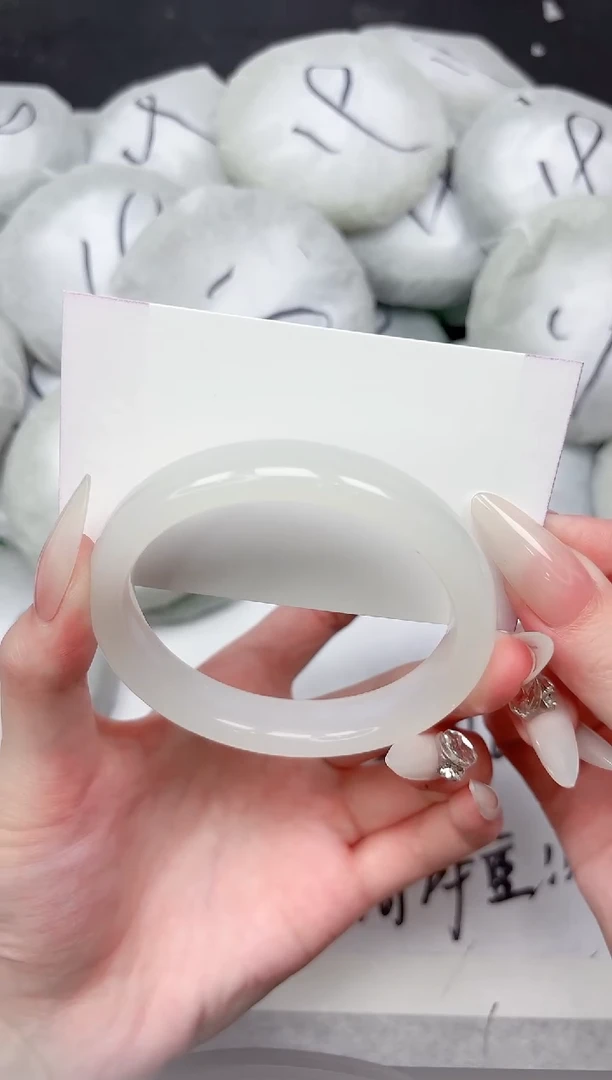 未镶嵌手镯石英质玉69-60