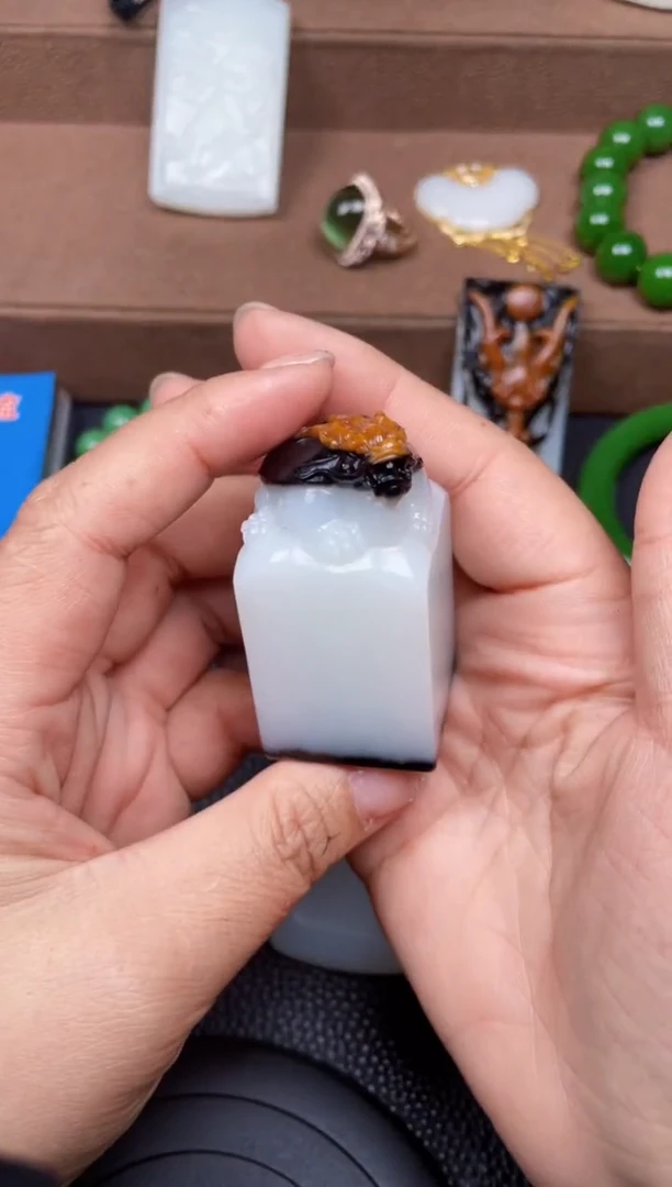 颈饰未镶嵌和田玉f156
