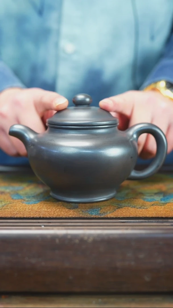 【闪购商品】紫砂茶杯2.132 玄铁石黄  掇只
