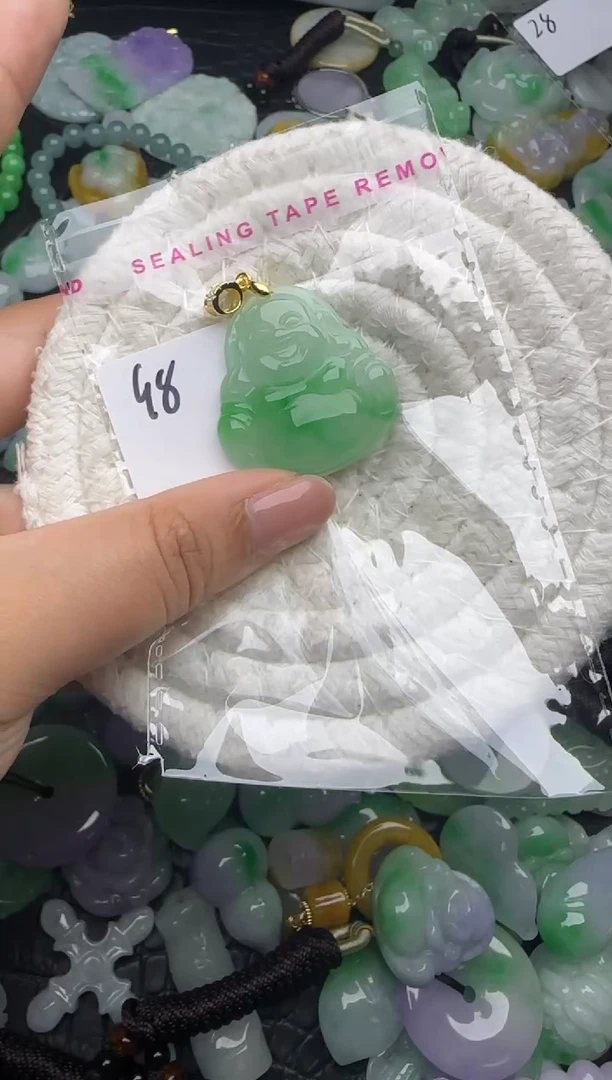 颈饰未镶嵌翡翠缅甸翡翠吊坠