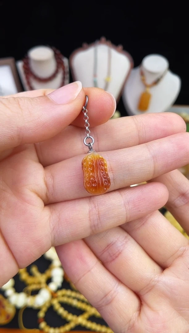 琥珀未镶嵌珠宝奇石柒月