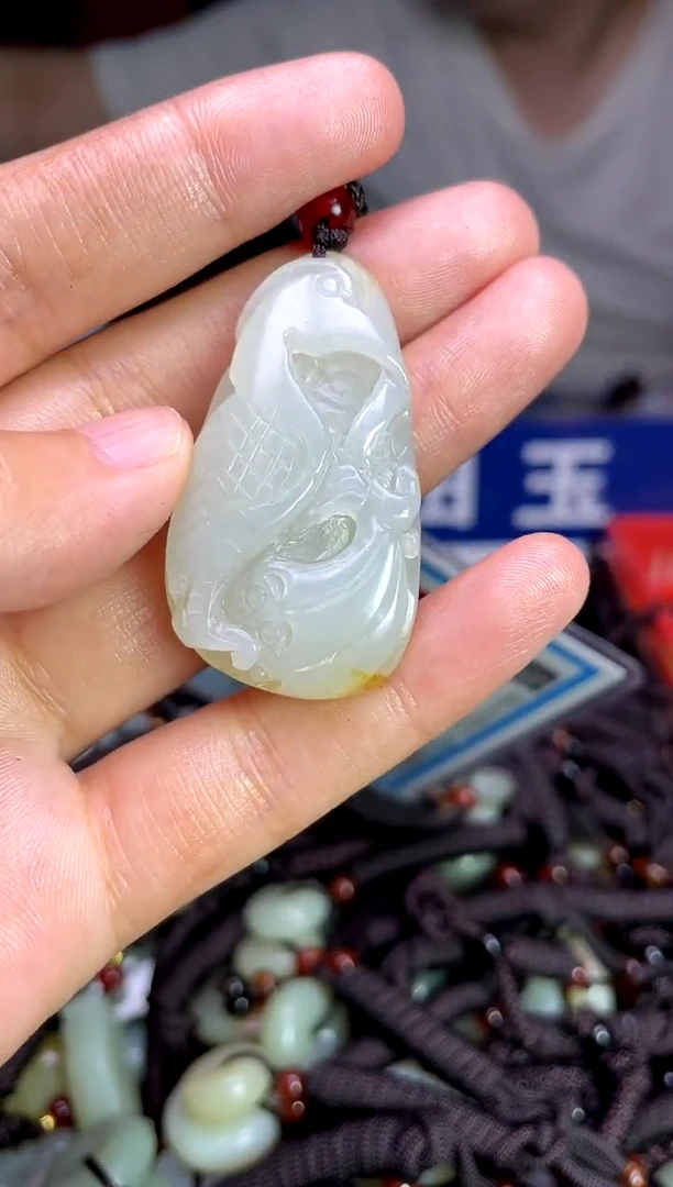 未镶嵌和田玉挂件1