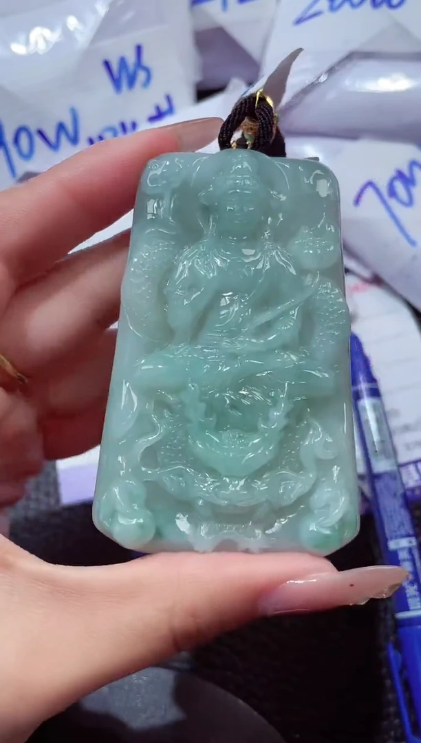 颈饰未镶嵌翡翠20260103