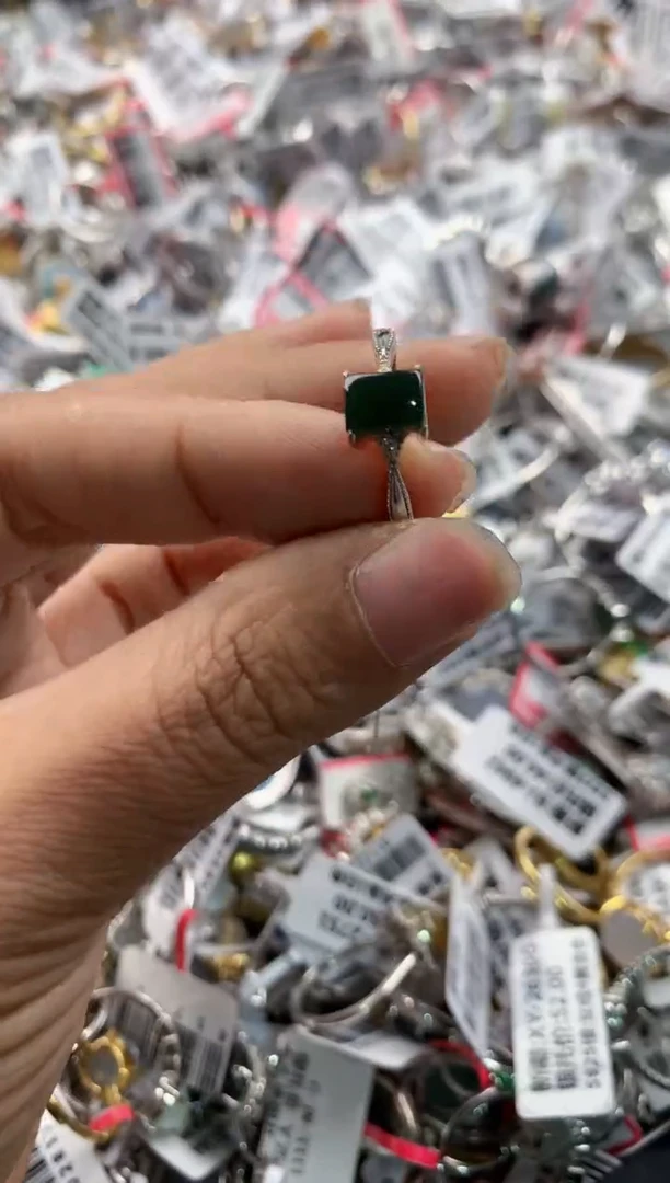 银S925镶嵌戒指翡翠11      3