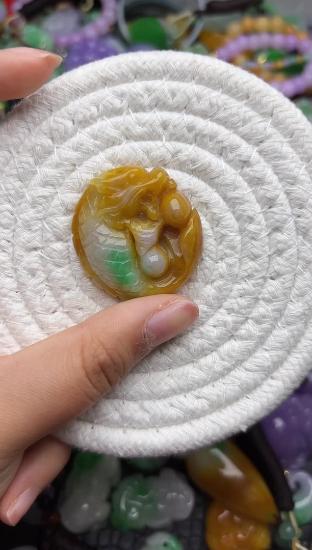 颈饰未镶嵌翡翠缅甸翡翠吊坠