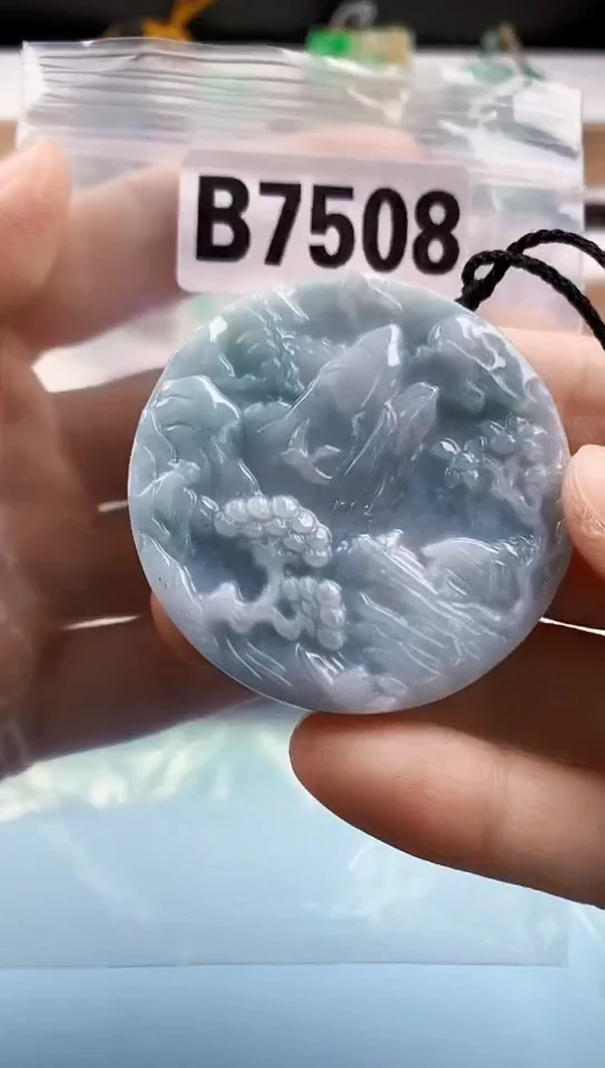 翡翠未镶嵌颈饰天然翡翠吊坠挂件