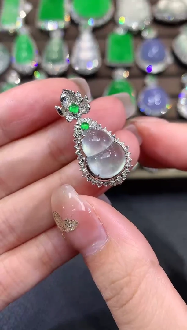 吊坠(不含链)18K金镶嵌翡翠c52