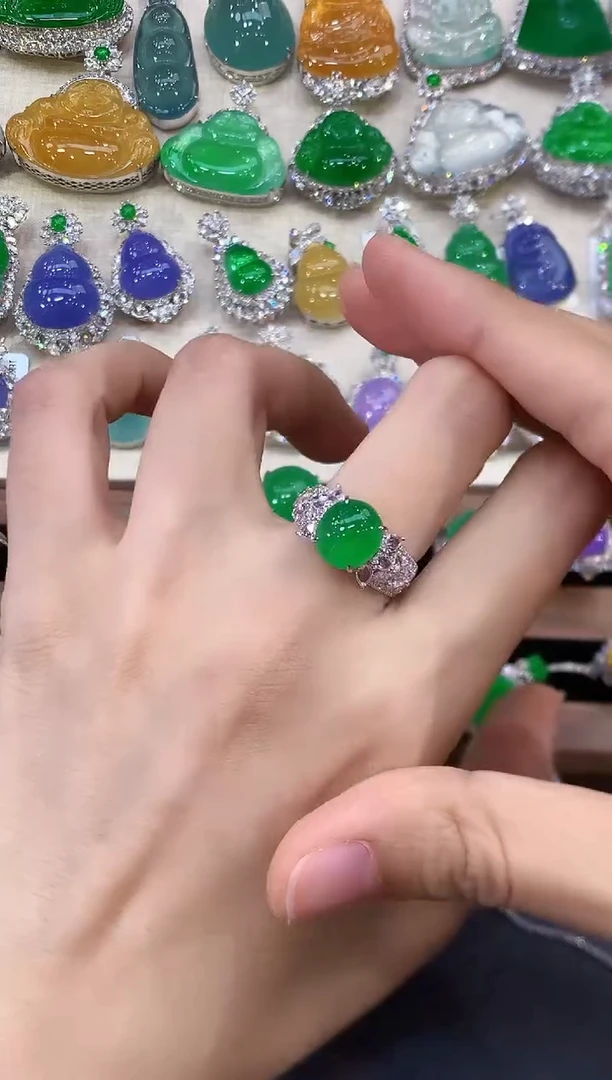 18K金镶嵌戒指翡翠D66