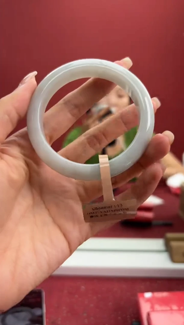 翡翠手镯未镶嵌7手镯