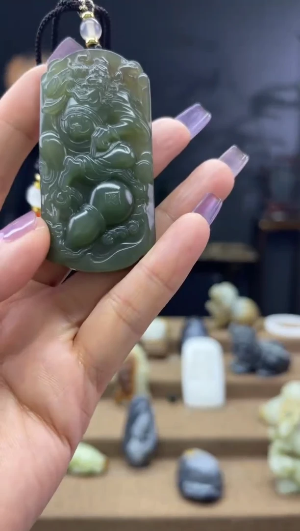 颈饰未镶嵌和田玉1