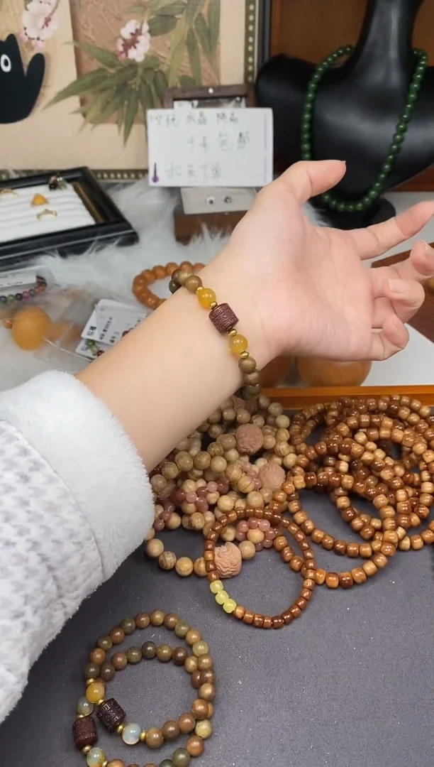 非金属木质绿檀手链-Q17