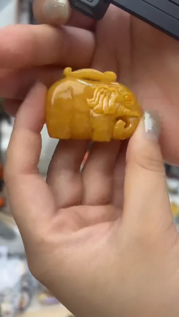 未镶嵌蜜蜡裸石蜜蜡吊坠