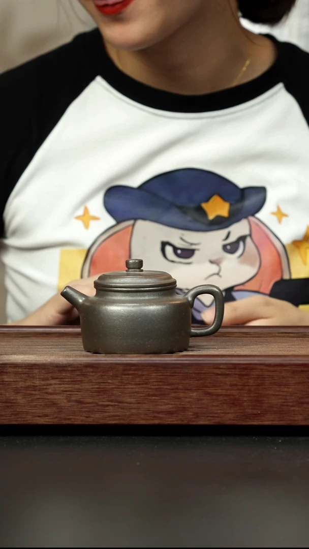 紫砂茶壶秘窑烧 德钟