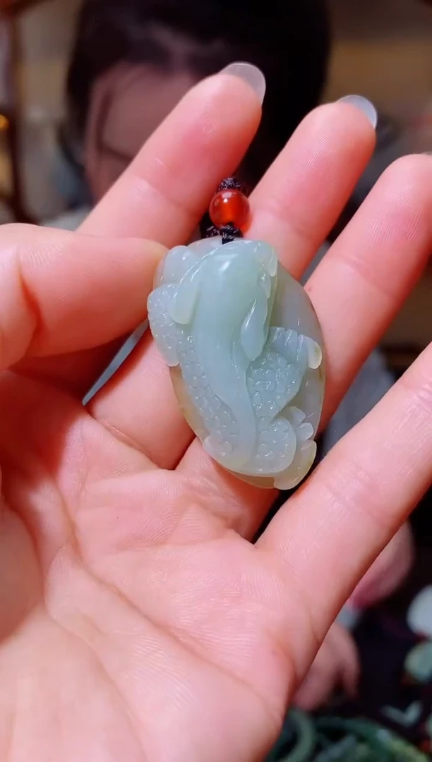 和田玉未镶嵌颈饰1