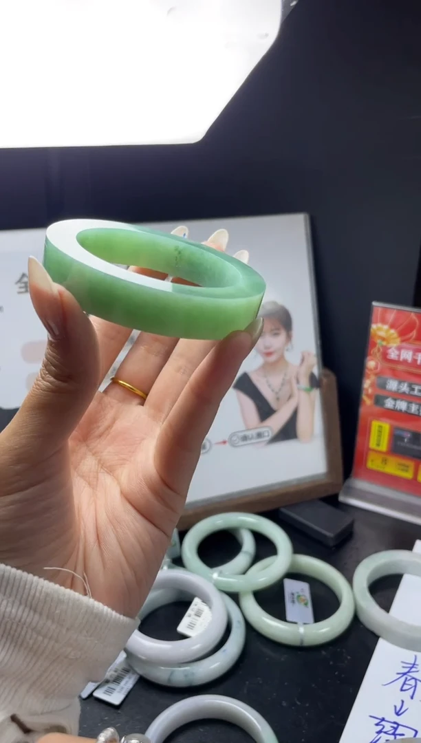 【闪购商品】定制翡翠手镯未镶嵌手镯DDC/发一件