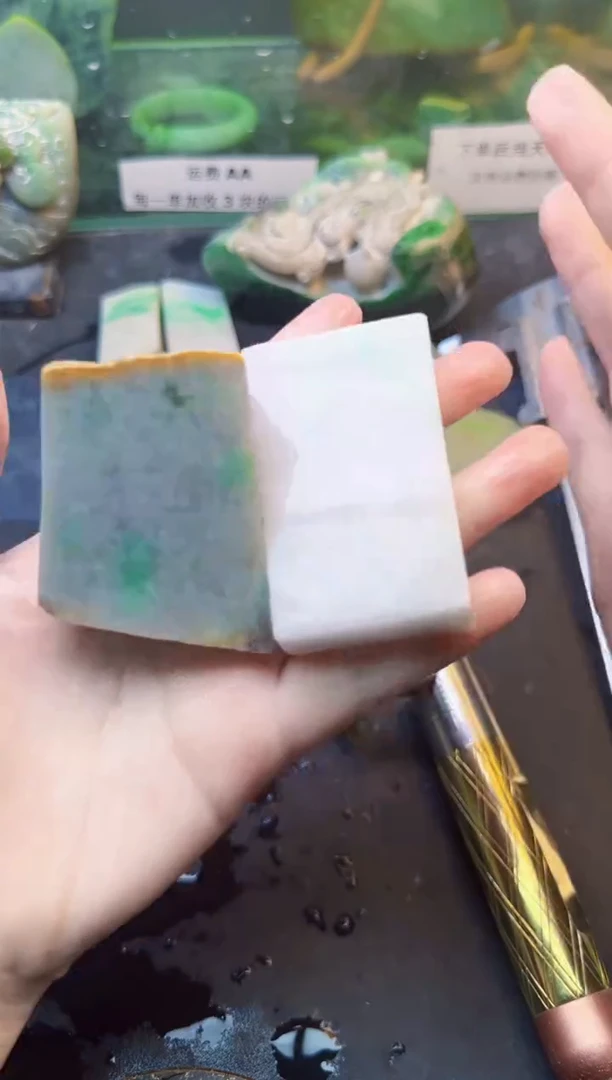 翡翠未镶嵌颈饰天然翡翠034