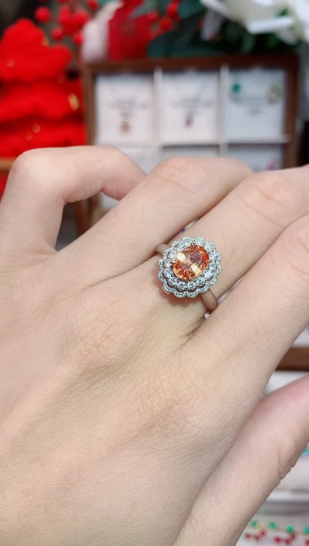 戒指彩色蓝宝石18K金镶嵌1.55ct/天然宝石/七天无理由