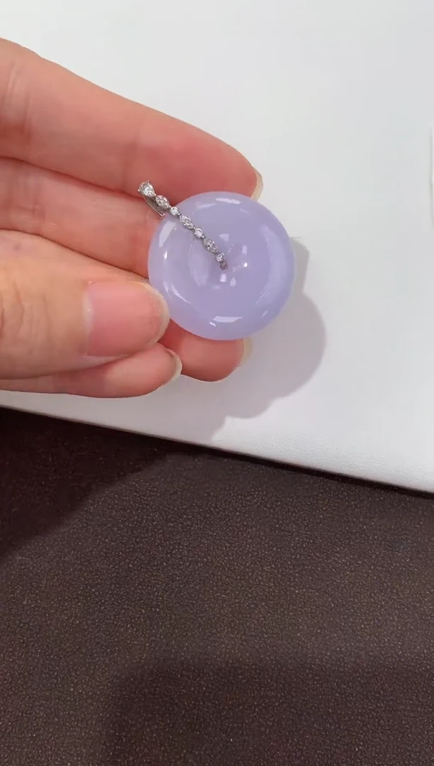 翡翠18K金镶嵌颈饰天然缅甸a货翡翠淡紫的