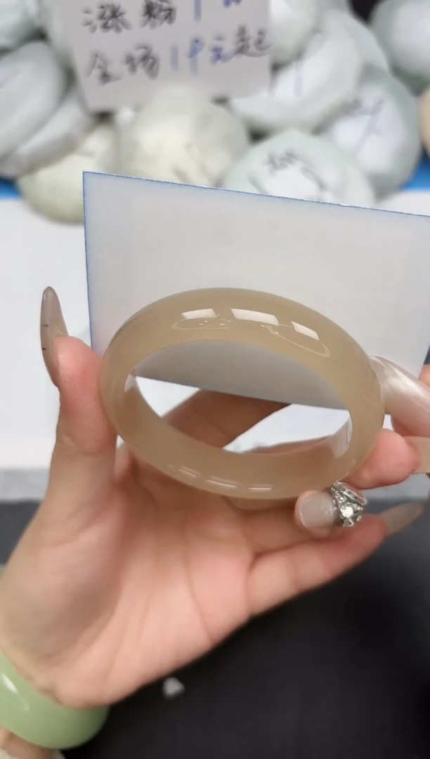 未镶嵌手镯石英质玉149-53-54