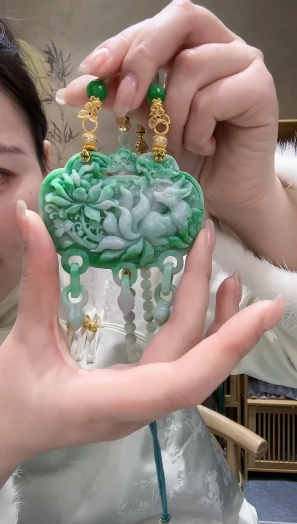 【闪购商品】翡翠颈饰未镶嵌吊坠