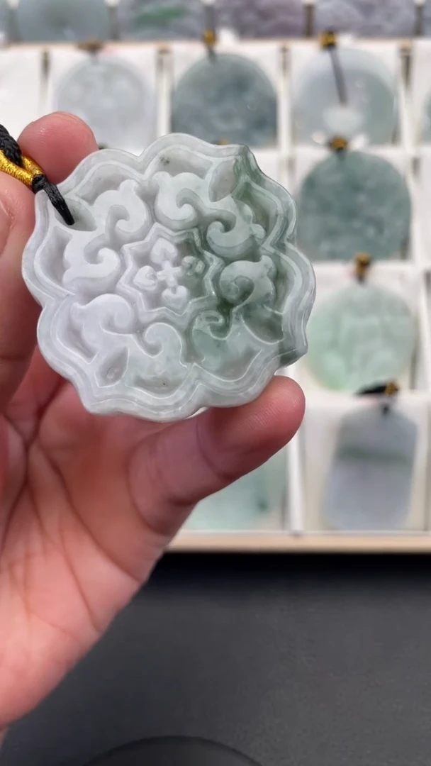 颈饰未镶嵌翡翠天然缅甸翡翠A货214